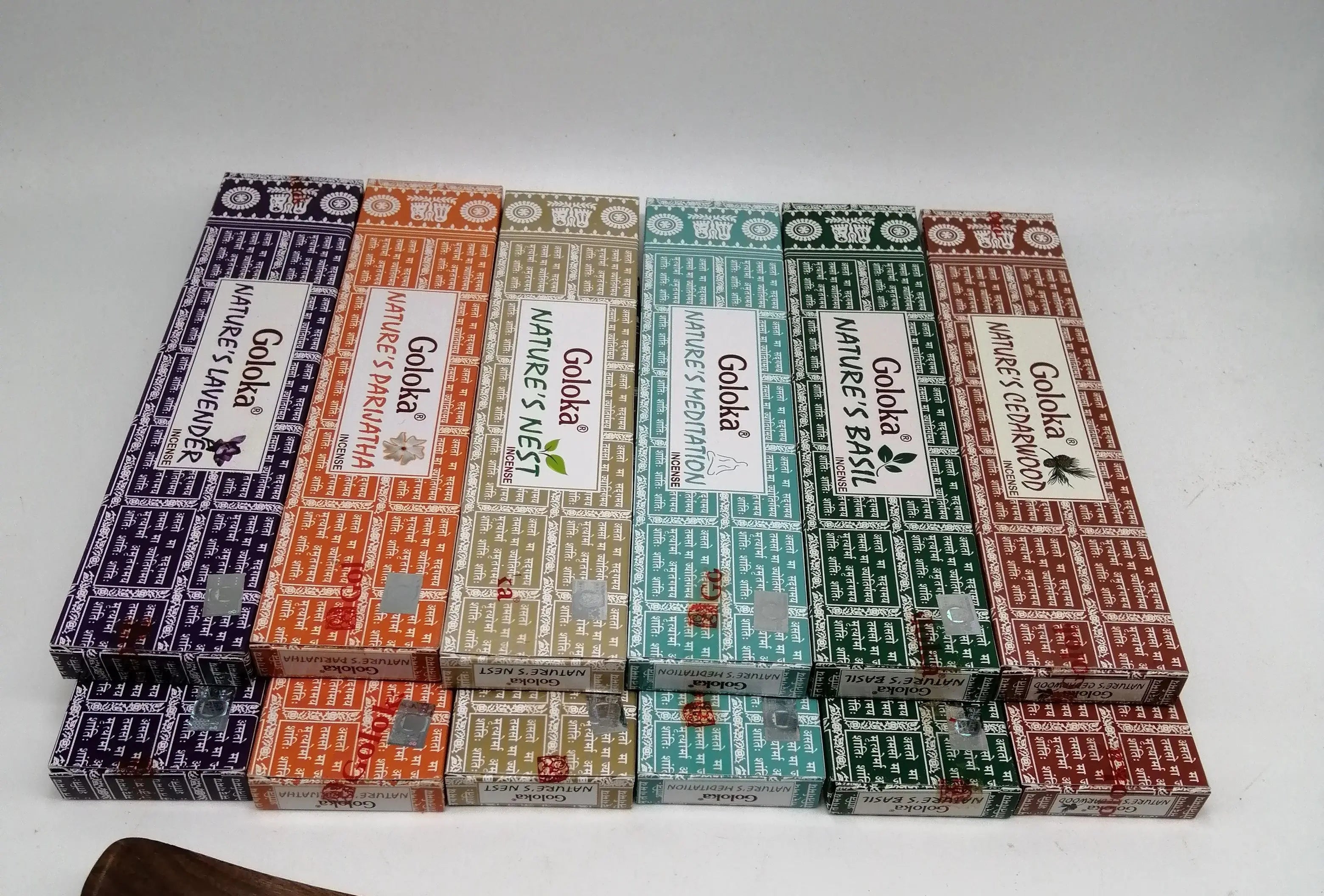 Surtido de 12 paquetes de Incienso Goloka Premium de Flores y Brotes – Aromas Naturales de la India para Meditación y Bienestar