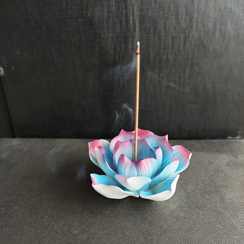 Quemador de Incienso Loto Blanco de Cerámica – Porta Incienso Artesanal para Varillas – Decoración Budista