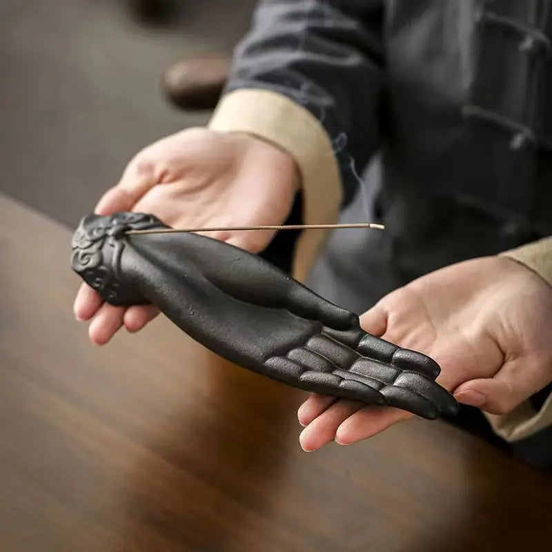 Porta Incienso de Rana en Palma de Resina – Quemador de Incienso para Varillas con Colector de Cenizas – Decoración Zen para Aromaterapia