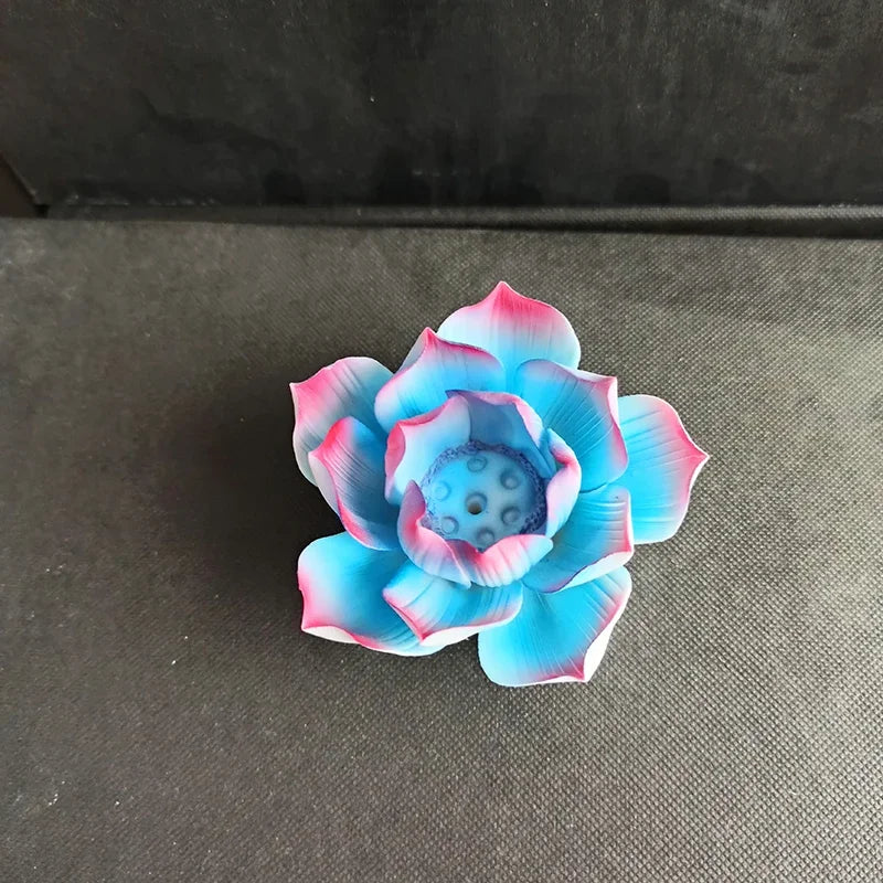 Quemador de Incienso Loto Blanco de Cerámica – Porta Incienso Artesanal para Varillas – Decoración Budista